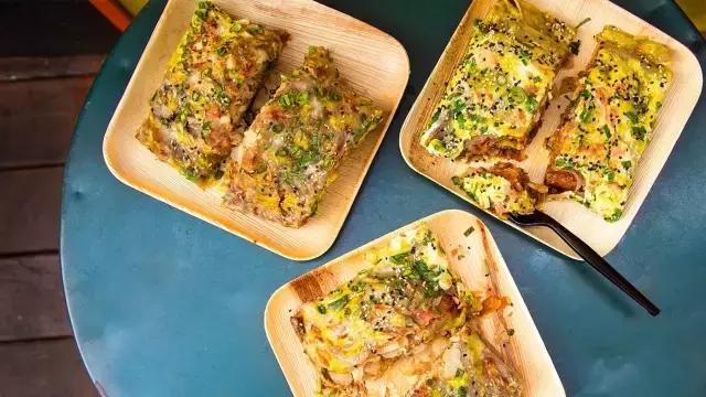 摊煎饼果子的技术视频,美国煎饼做法