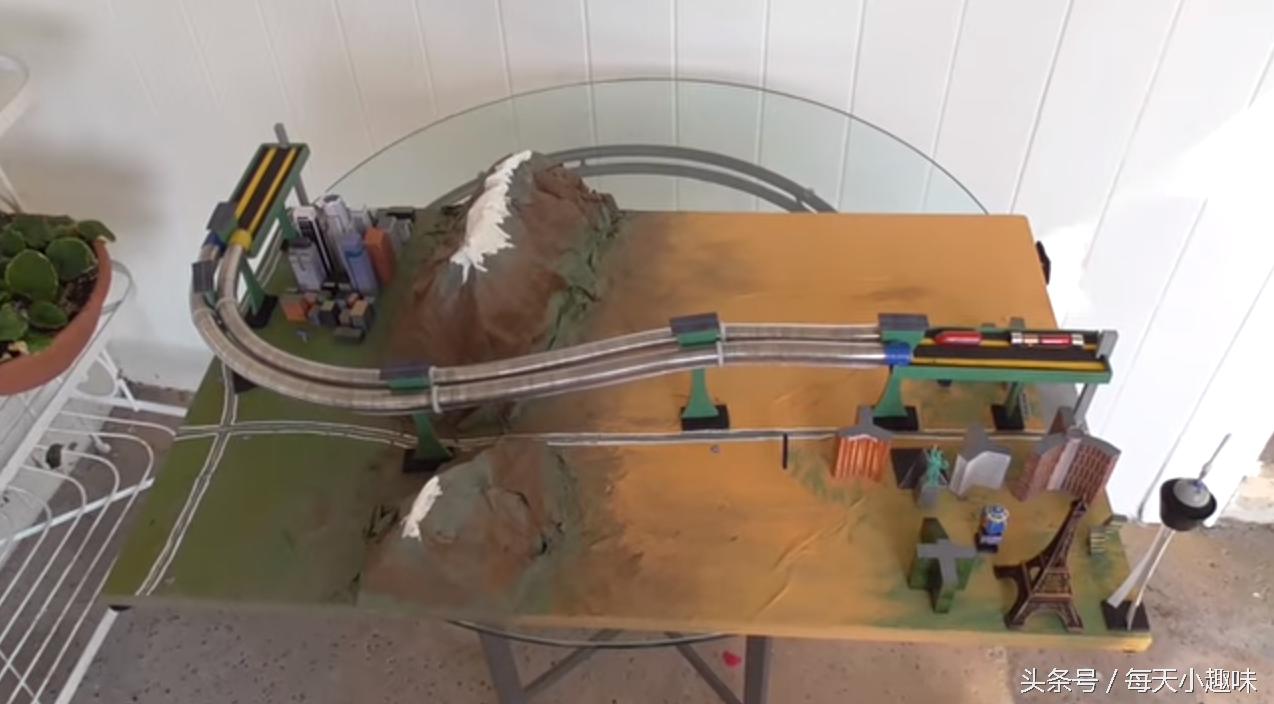 磁铁悬浮车怎么做,最简单的磁铁小火车