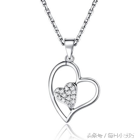 小每技巧：银项链变黑加一物清洗，瞬间透亮有光泽