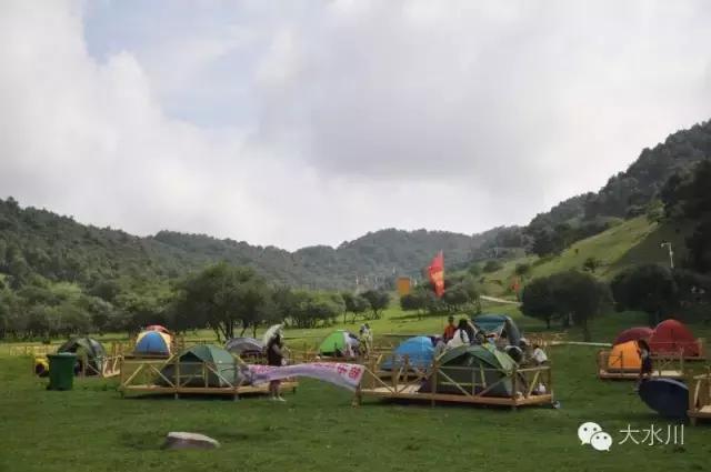 晚上热的睡不着汗像水一样,晚上很热出汗睡不着