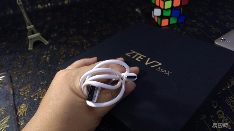 中兴v7max值得入手吗,中兴v716续航