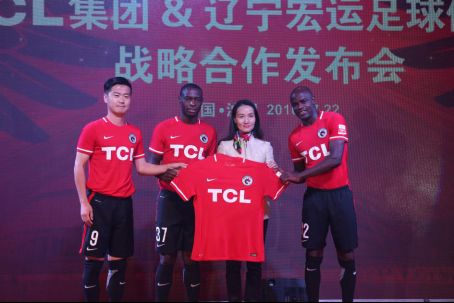 中超：辽宁宏运3:1上海上港TCL笑了！