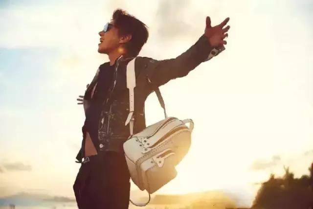 高圆圆最新背的包包,高圆圆剧中包包