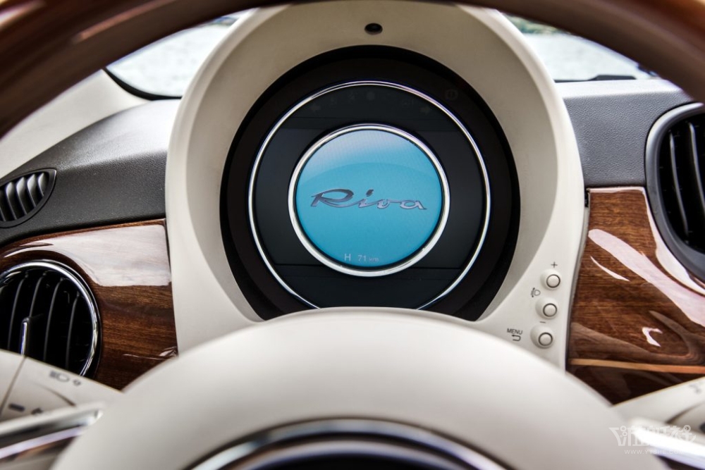 夏季自驾游好选择：菲亚特500Riva特别版