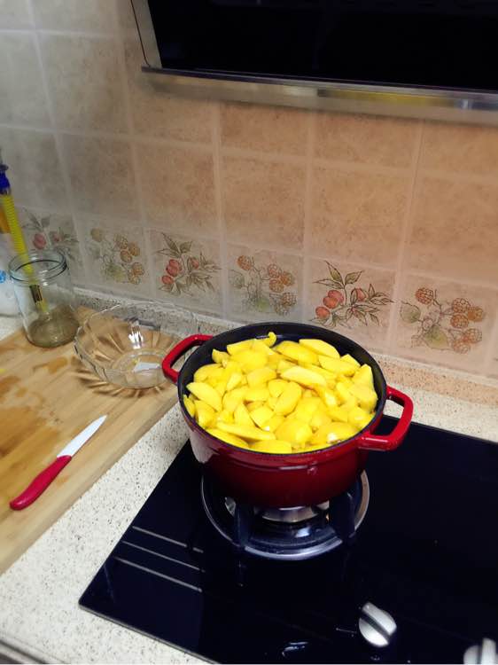 我和男朋友结婚半年了，生活当中我们俩就是谁有空谁下厨房