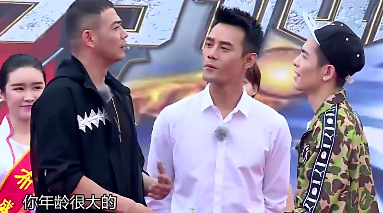 小包总蚝油喝多了还是智商欠费？！蠢（meng）成这样！