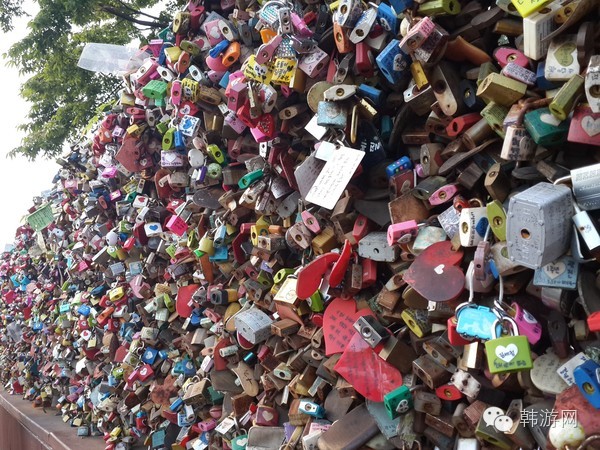 穷游韩国首尔多少钱,韩国穷游自由行攻略及费用