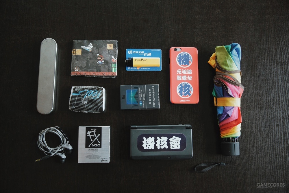 看看大家的包里装了啥,来看看包里都装了什么