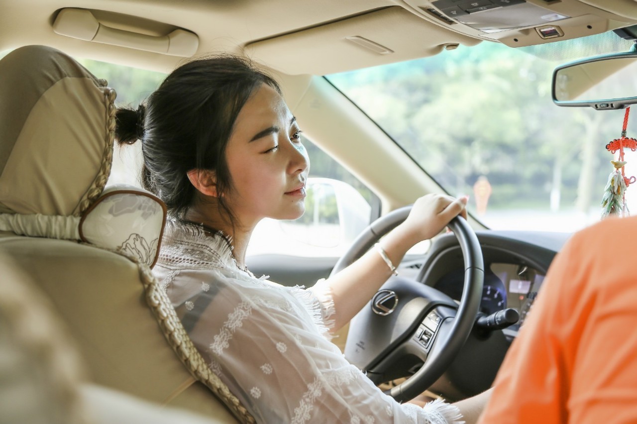 也许不再年轻但依旧热血,雷克萨斯rx270经典驾驶感受