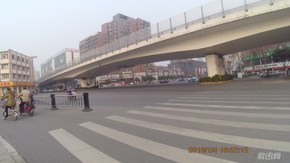 画质不输徕卡q2,画质不如手机的相机