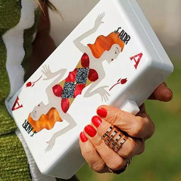 年会怎么穿衣服,年会穿什么衣服和鞋子