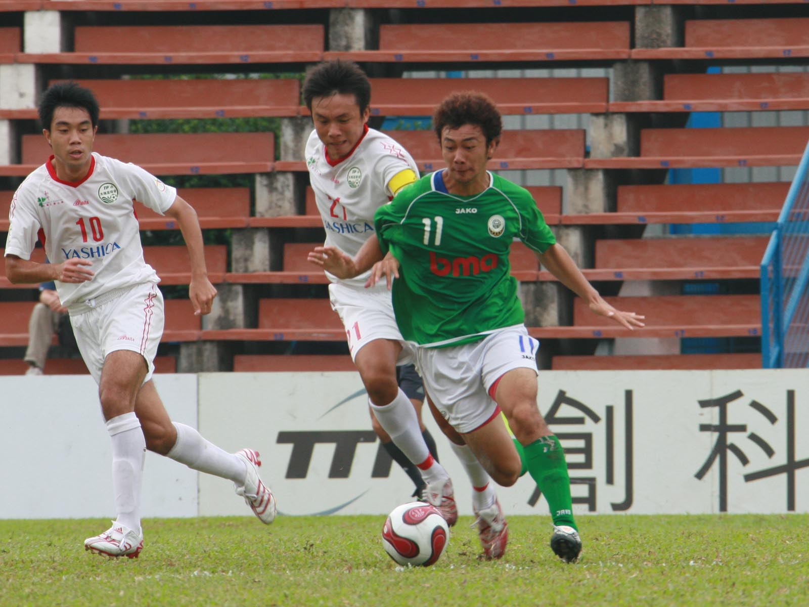 范志毅孙继海李玮锋,范志毅在广州踢过球