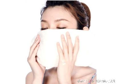 肌肤缺水的3个信号你中招了吗,肌肤缺氧最佳治疗方法