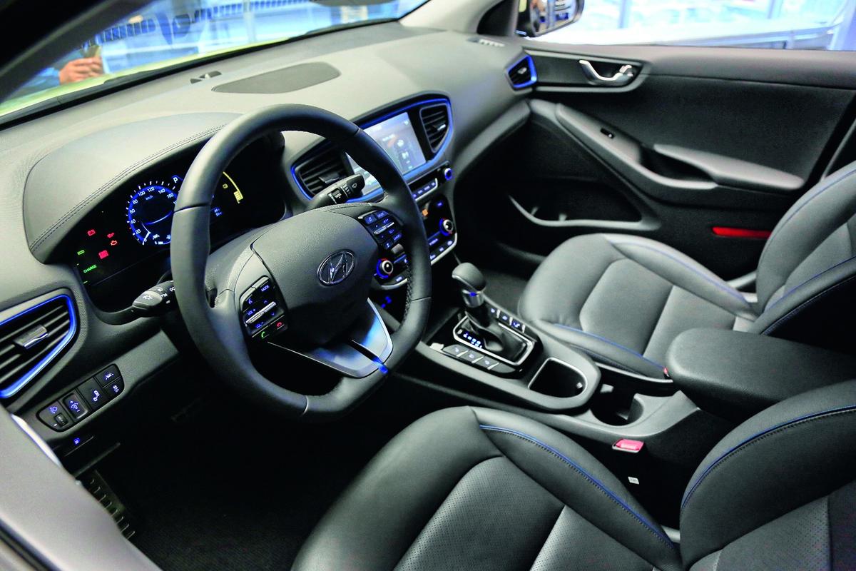 索纳塔九代2.0混动领先版,北京现代第九代索纳塔试驾