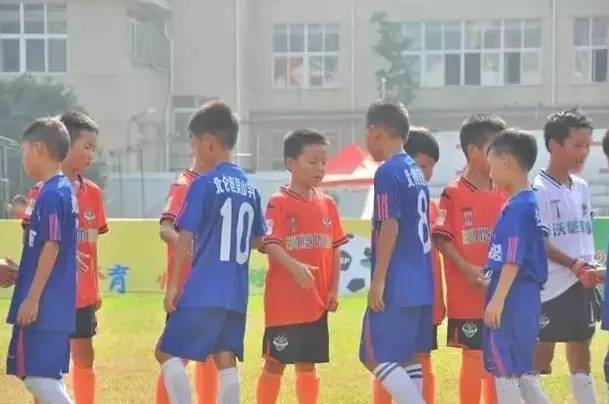 浙江衢州足球队,衢州足球队踢宁波队