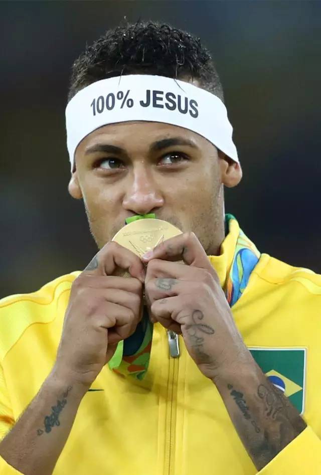 巴西用64年讲述一个足球的故事