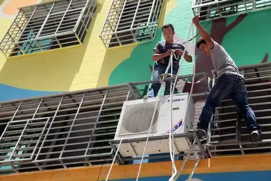 月薪8万一个月奇葩工作,月薪上万的工作你敢做吗