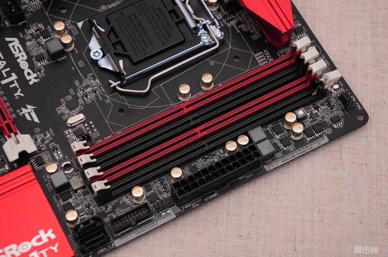 据说这板子和机箱搭配能释放洪荒之力