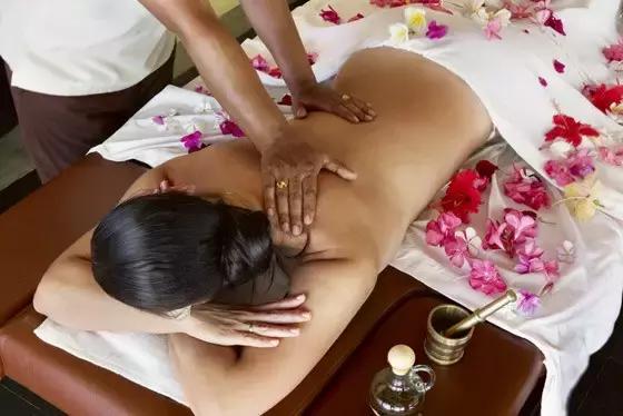 月薪8万一个月奇葩工作,月薪上万的工作你敢做吗