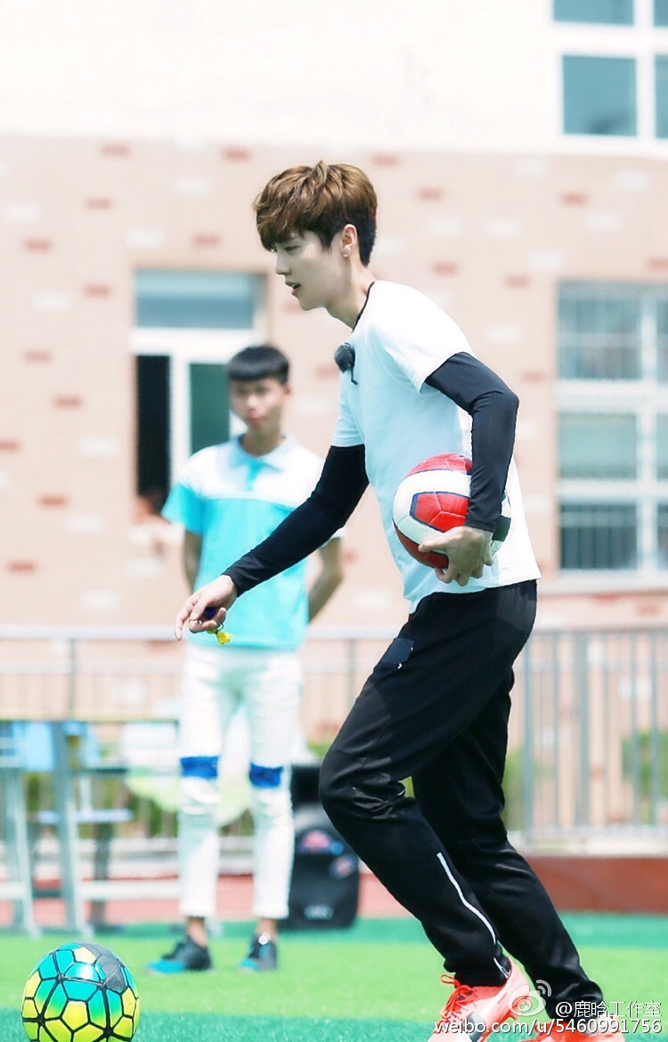 鹿晗的足球和篮球技术怎么样,鹿晗足球水平有多高