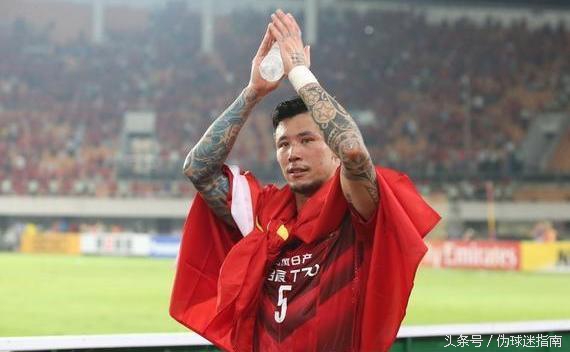 足球运动员做什么工作,足球运动员最重要的是什么