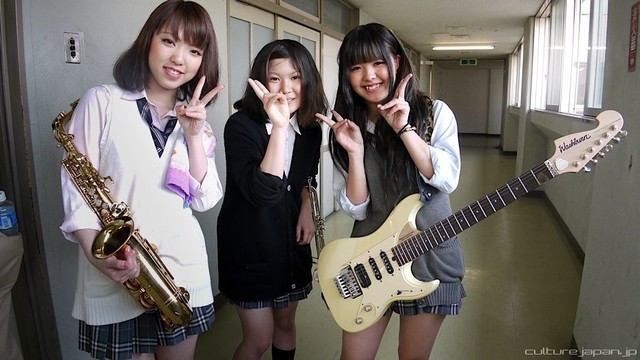 教你拍照怎么摆pose姿势,中年大叔拍照摆pose