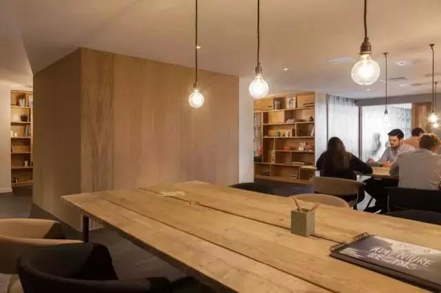 这个年青人造的公寓，让我好想立马住进去！功能太全了！