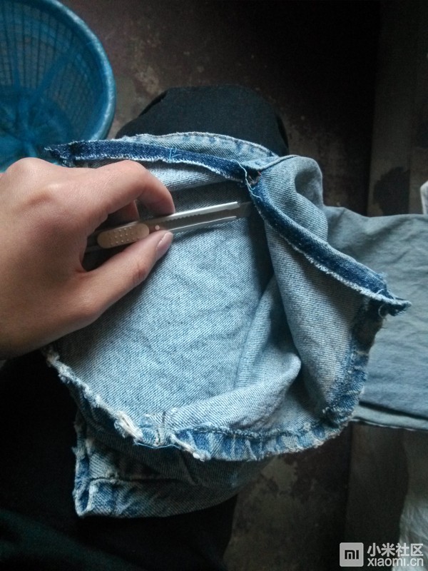 牛仔裤diy旧物改造包包,手工牛仔裤改造收纳挂袋