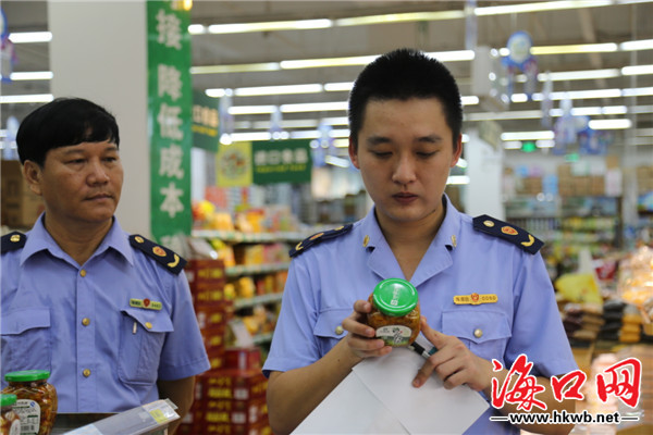 海口秀英工商所所长袁崇滔:用耐心帮商户“成长”