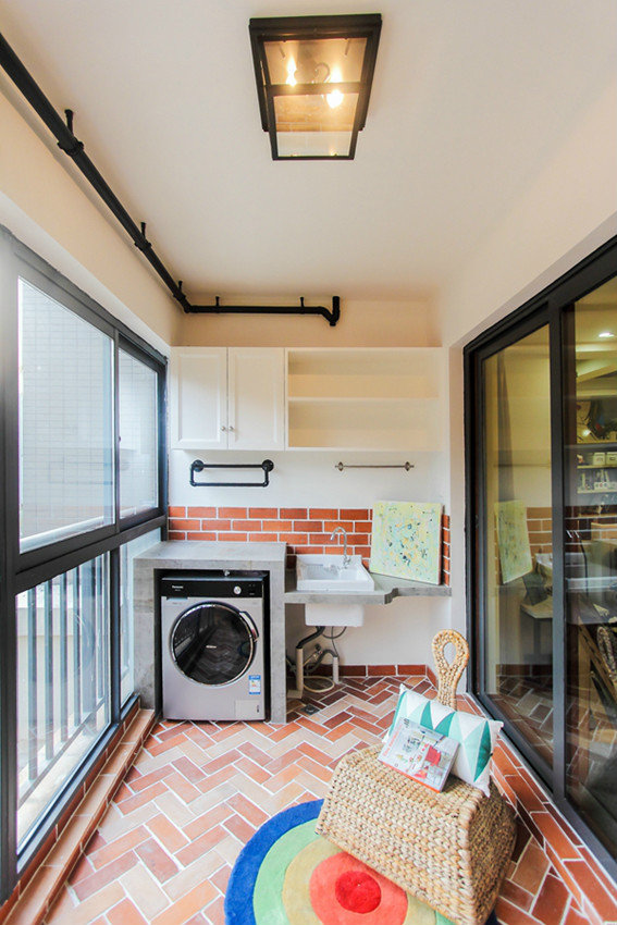 阳台装洗水池,房子外面的洗拖把水池怎样做方便