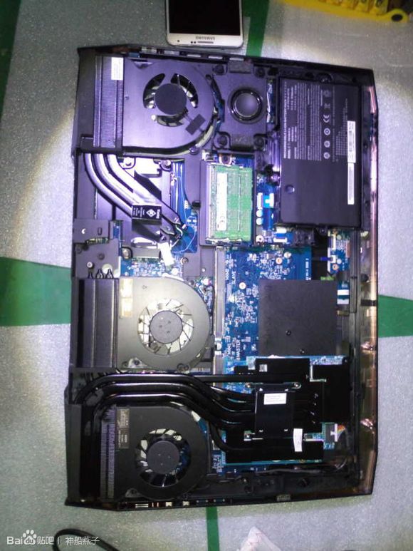 2万多的神舟笔记本,玩LOL是什么感觉?附赠*力暴**拆机