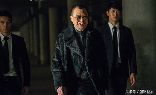 烧脑的剧情，一直在反转的身份，谁是*底卧**？-《使徒行者》观影感