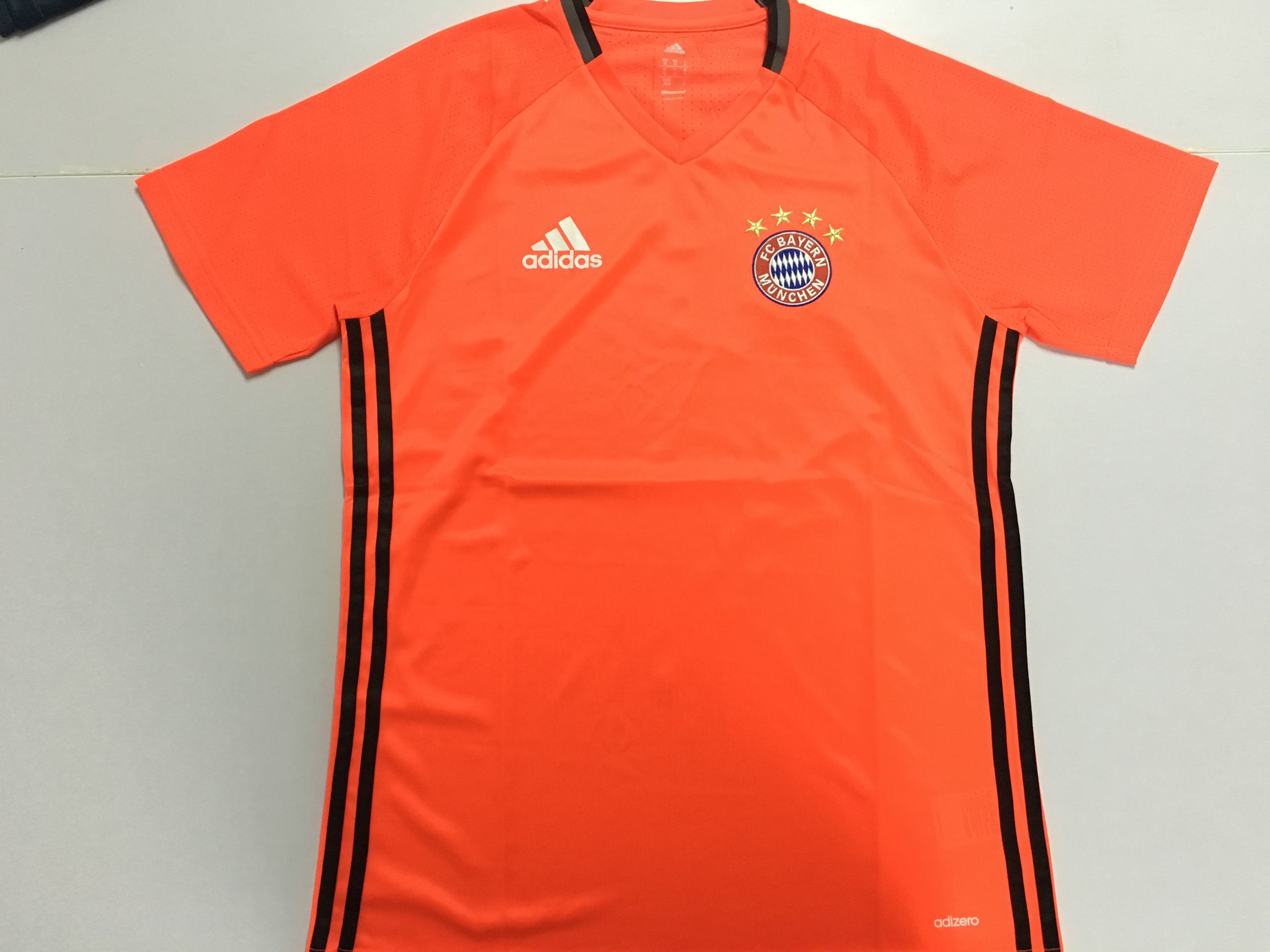 adizero路跑赛,adizero顶尖跑鞋