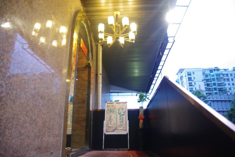 多变揽鲜又出新招：海鲜火锅霸王锅后这次出个五层塔！