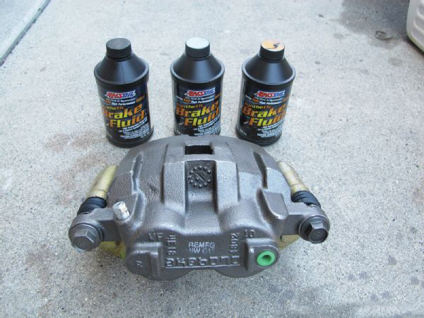 刹车油你要知道的事,没刹车油了刹车盘会冒烟吗