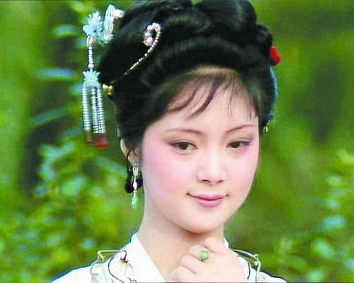 红楼梦第27回薛宝钗的心机,红楼梦第七回焦大骂贾蓉的看法