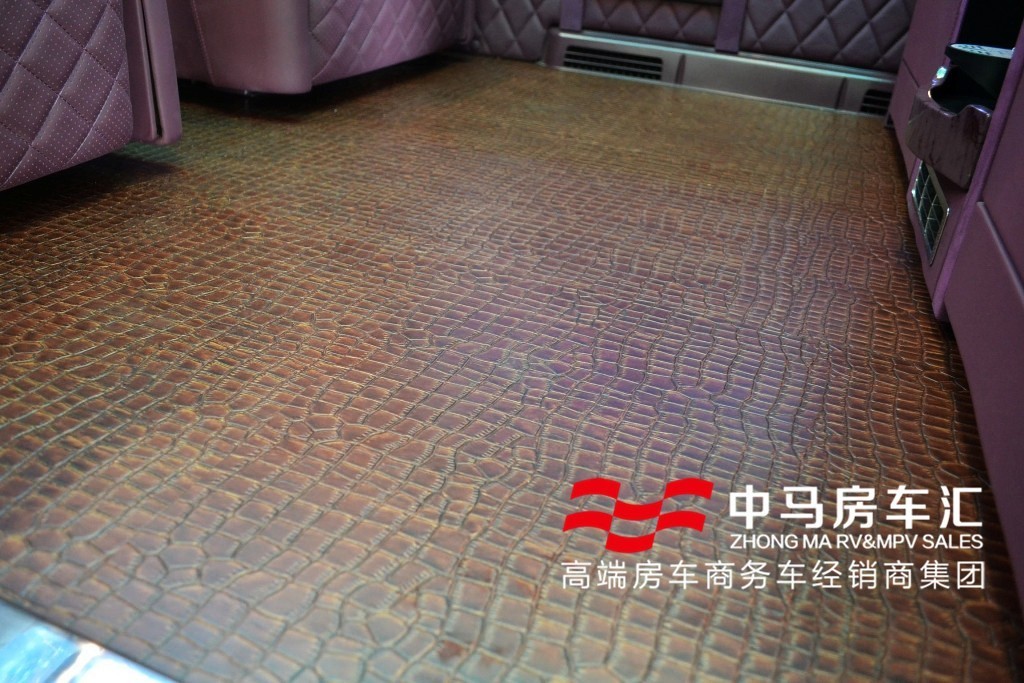 奔驰斯宾特无隔绝七座加长版,奔驰斯宾特低顶四驱七座价格