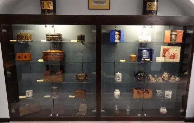 出差去国外带礼物,出差外地带什么东西好