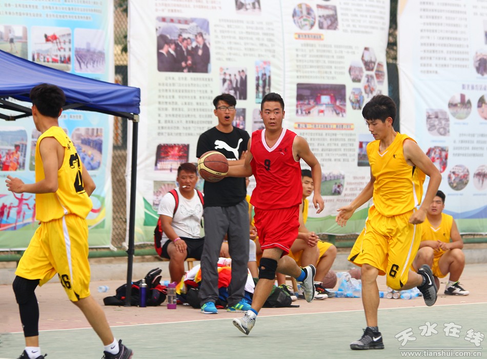 甘肃省第三届中学生运动会8月9日比赛掠影,组图