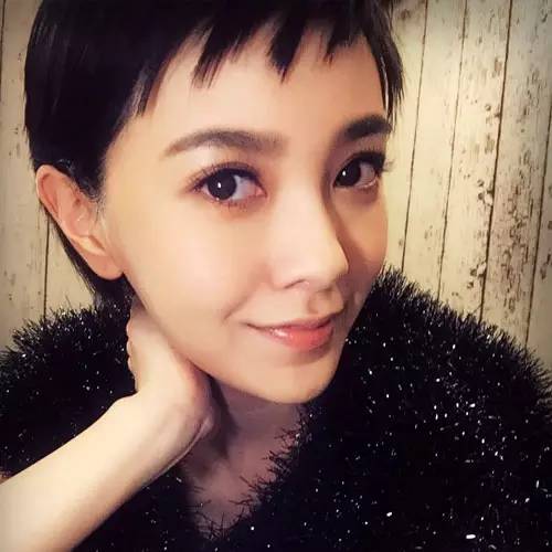 今年秋冬流行唇色有哪些,今年流行什么颜色的唇色