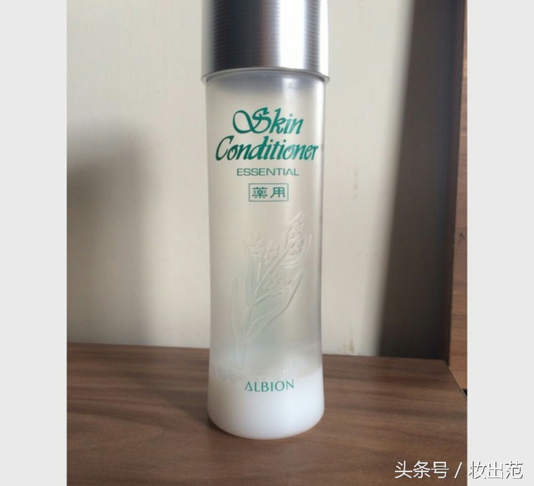 满脸痘痘怎么治学生,男生满脸痘痘怎么治