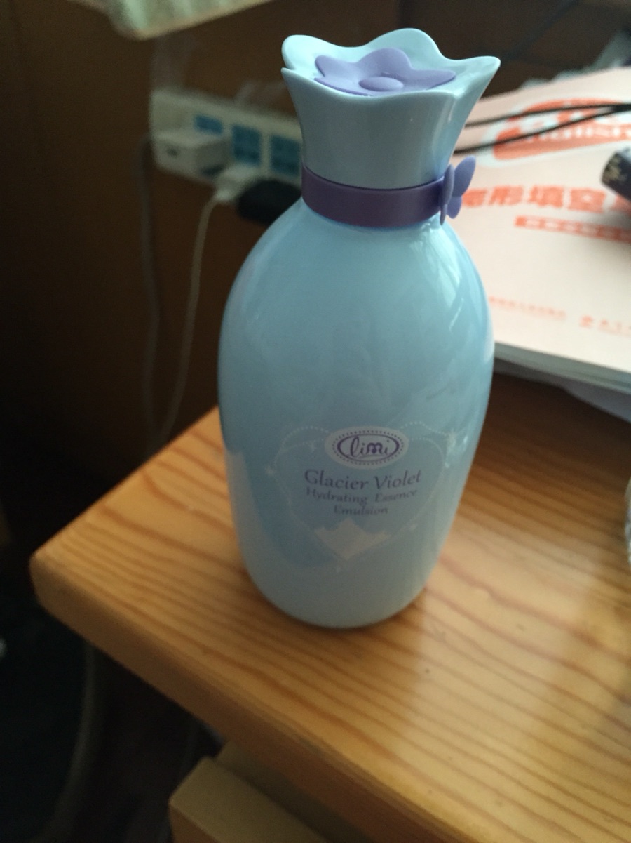 18岁敏感肌肤怎么护肤,秋冬护肤的防敏方法