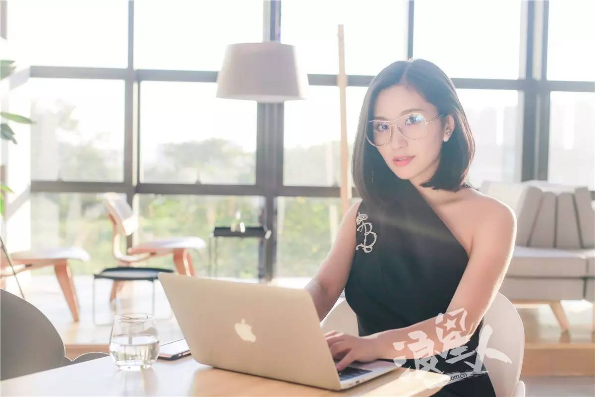 高颜值辣妈健身,健身辣妈惊艳亮相