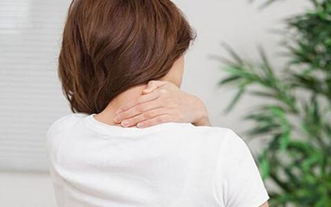 上班族肩膀酸痛怎么破?分分钟解决烦恼