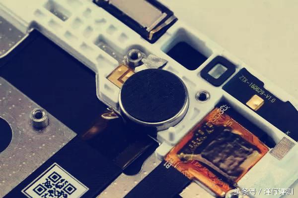 魅蓝e拆电池,魅蓝拆解