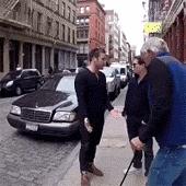 女友故意调皮,女友调皮又很乖