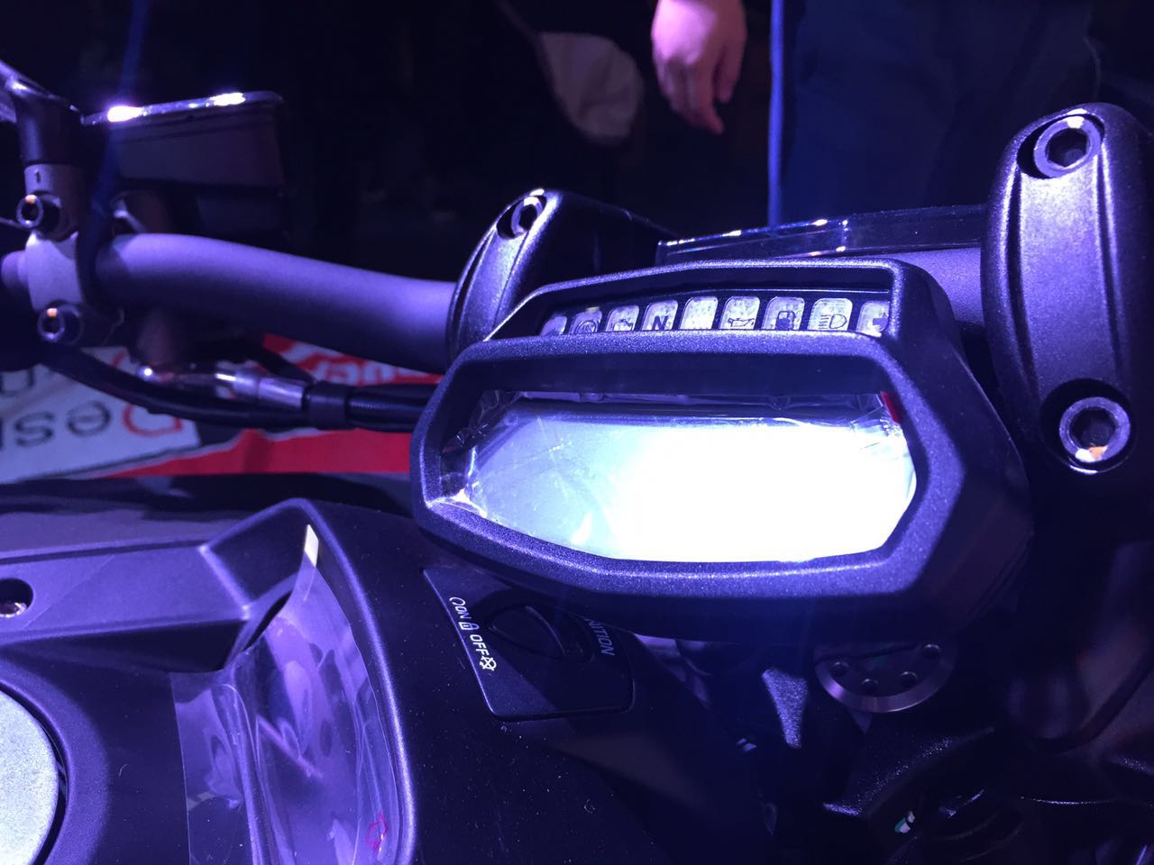 数百名杜卡迪车主齐聚北京，新款杜卡迪魔鬼Carbon现身