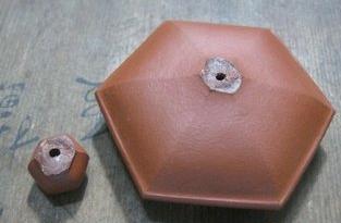 紫砂壶盖子有破损有啥讲究,紫砂壶破损里面是白色粉末