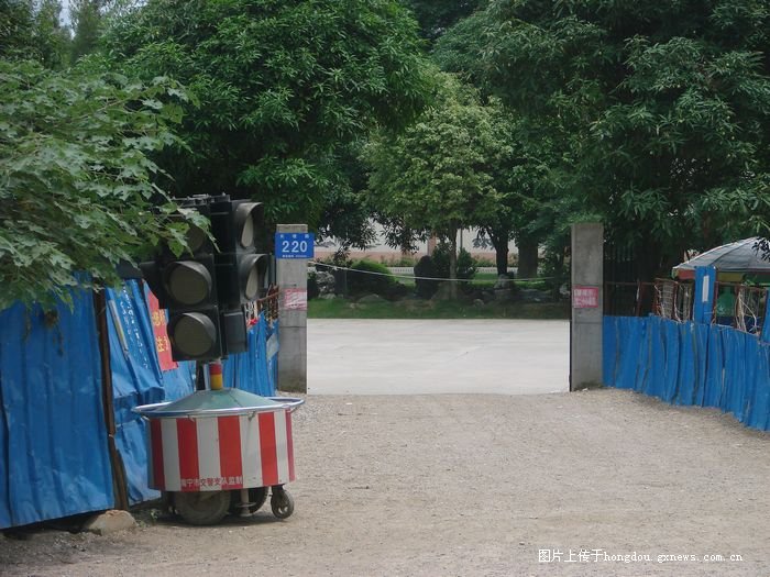 广西南宁校门,南宁校门