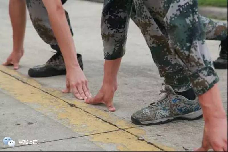 3515新式迷彩鞋男透气轻便跑鞋,新式迷彩鞋户外训练防滑登山鞋